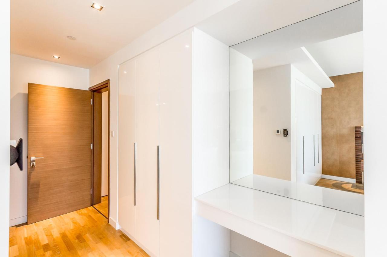 Dhh - Opposite To City Walk Mall - 3 Beds With Maids Room Дубай Екстериор снимка
